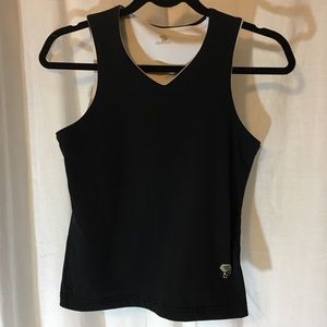 Mountain Hardwear Women’s Lined Black Athletic Top